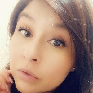 Meet your Posher, Dorina